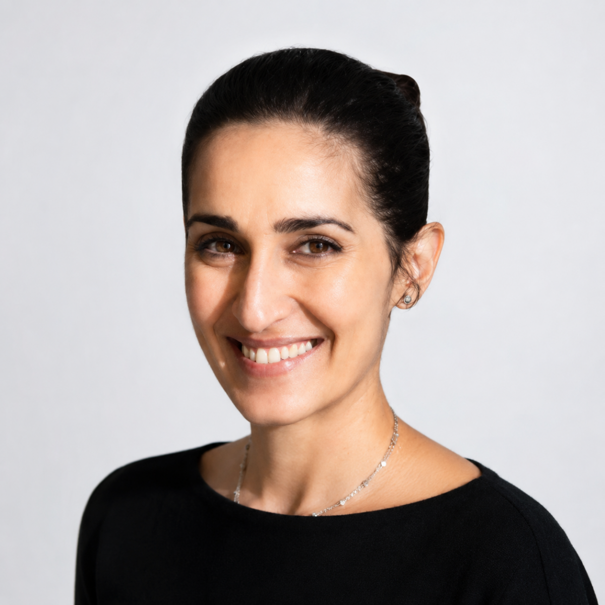 Dr. Amel Slimani